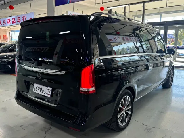 Mercedes-Benz V-Class — Фото автомобиля 7