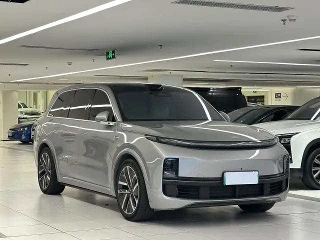 Li Auto L9 — Фото автомобиля 3