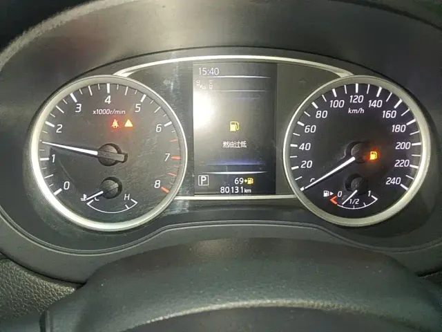 Nissan Tiida — Фото автомобиля 11