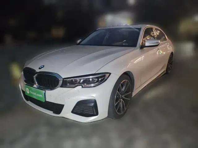 Фотография автомобиля — BMW 3 Series