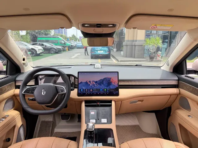 AITO Wenjie AITO M7 2022 1.5T 4WD Flagship Edition — Фото автомобиля 6