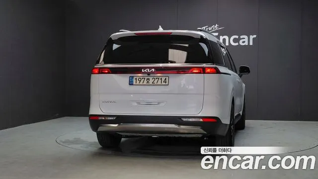Kia Canival Carnival 4 поколение Бензин 9 мест Signature — Фото автомобиля 3