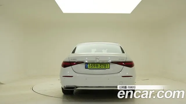 Mercedes-Benz S-Class — Фото автомобиля 4