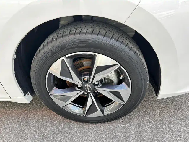 GAC Trumpchi M6 — Фото автомобиля 4