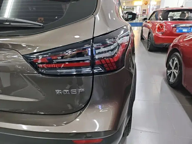 Nissan Qashqai — Фото автомобиля 7