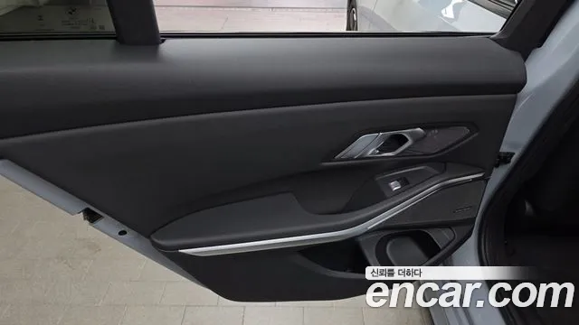 BMW 3-Series 3 серия (G20) 320i M Sport — Фото автомобиля 23