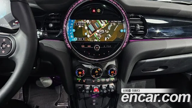 Mini Cooper Cooper 5 дверей Classic Plus — Фото автомобиля 12