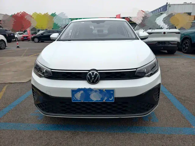Volkswagen Lavida — Фото автомобиля 2
