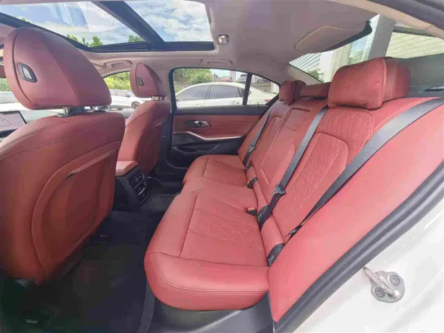 BMW 3 Series — Фото автомобиля 6