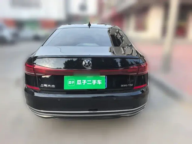 Volkswagen Passat — Фото автомобиля 3