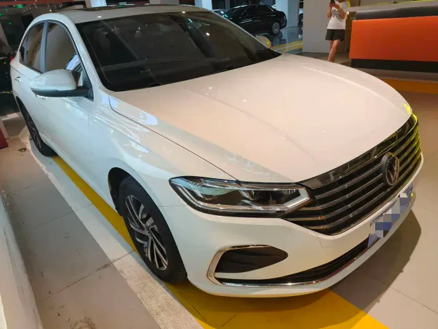 Volkswagen Lavida — Фото автомобиля 3