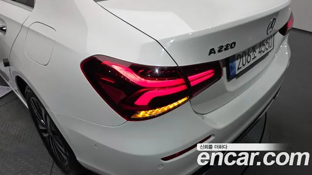 Mercedes-Benz A-Class — Фото автомобиля 23