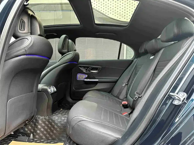 Mercedes-Benz C-Class — Фото автомобиля 21