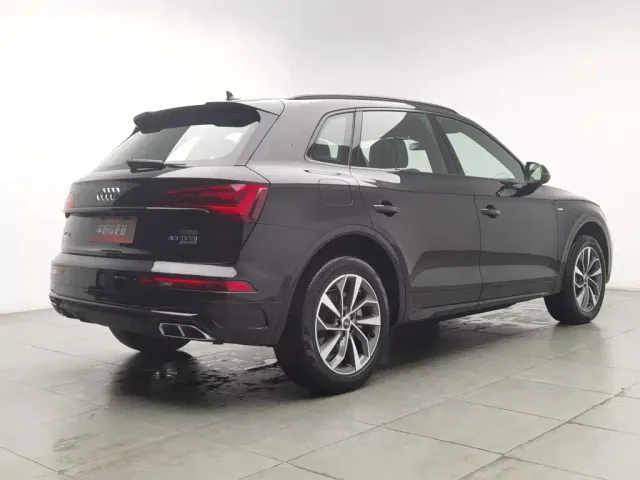 Audi Q5L — Фото автомобиля 2