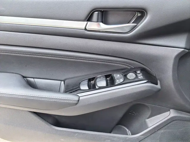 Nissan Teana — Фото автомобиля 16