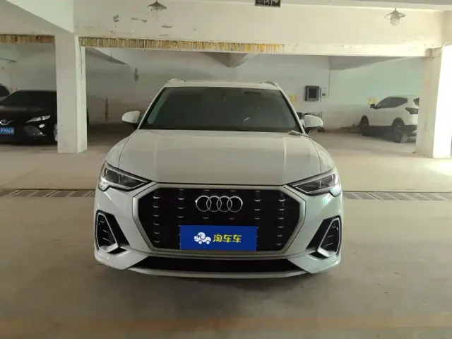 Audi Q3 — Фото автомобиля 2
