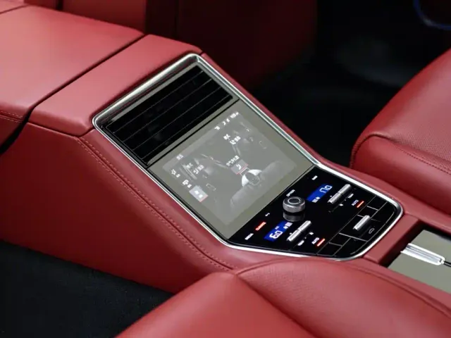 Porsche Panamera — Фото автомобиля 11