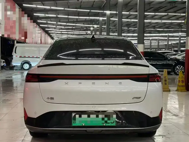 Xpeng P5 — Фото автомобиля 8