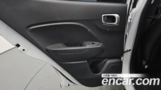 Hyundai Venue Venue 1.6 Premium — Фото автомобиля 25
