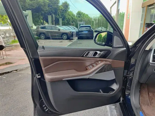 BMW X5 — Фото автомобиля 6