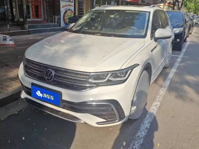 Фотография автомобиля — Volkswagen Tiguan L
