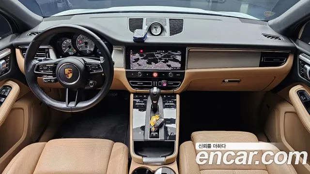Porsche Macan — Фото автомобиля 6