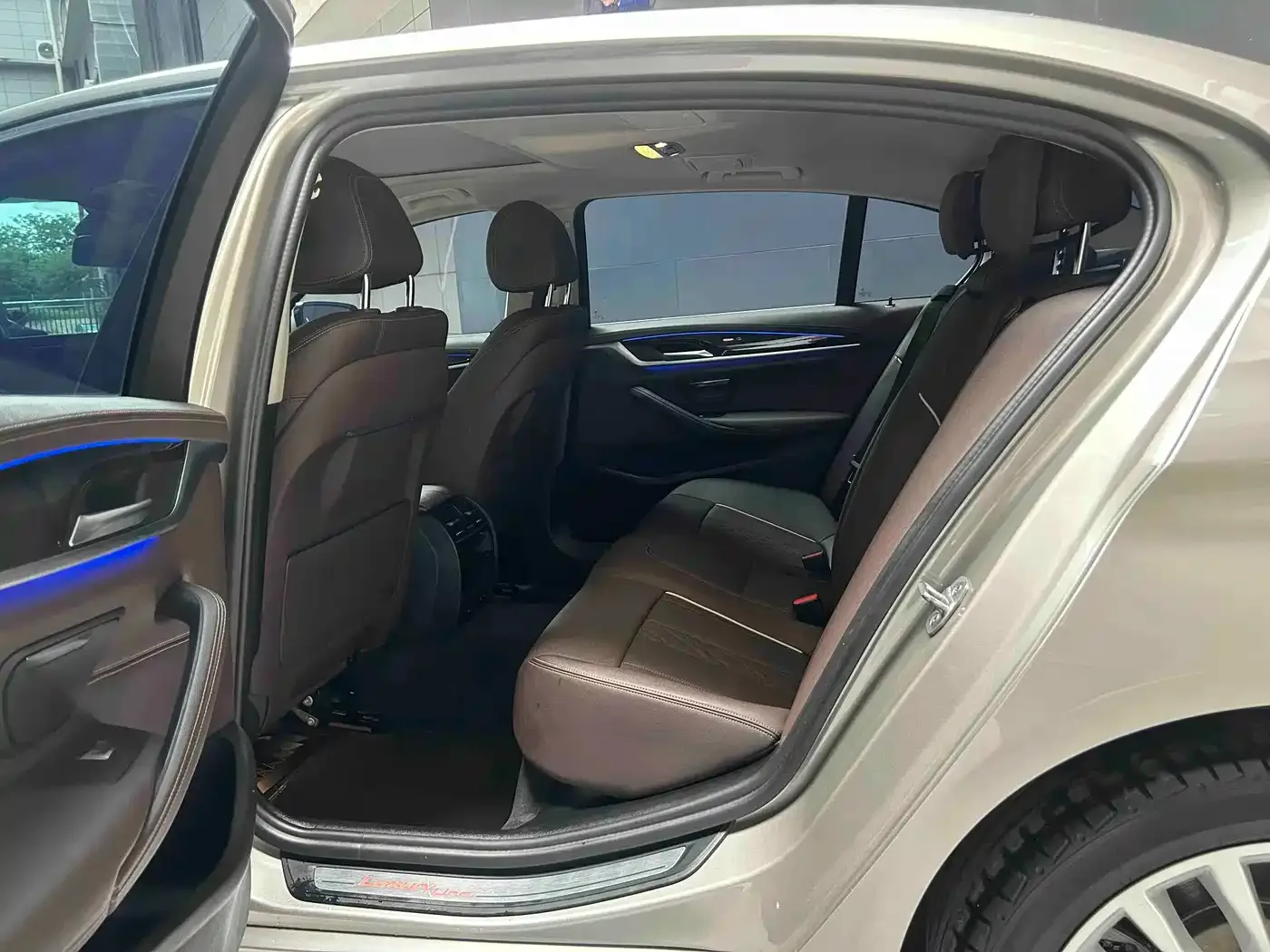 BMW BMW 5 Series 2022 525Li Luxury Package — Фото автомобиля 12