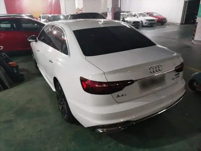 Audi A4L — Фото автомобиля 22