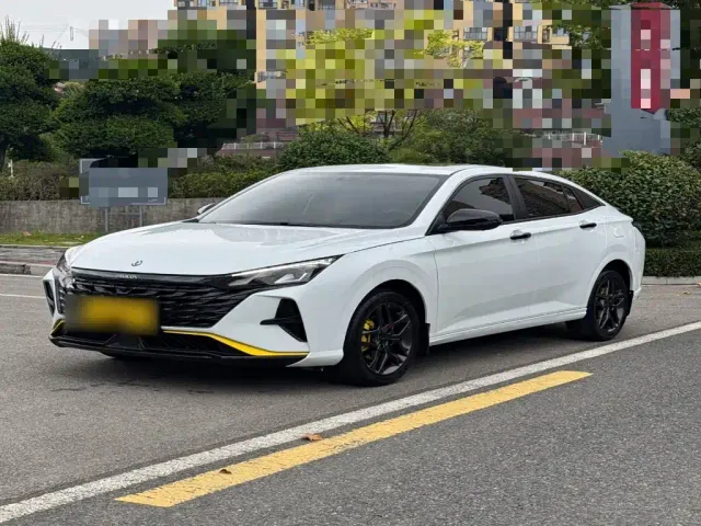 Фотография автомобиля — Dongfeng Yixuan
