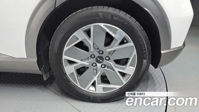 Genesis GV60 — Фото автомобиля 4