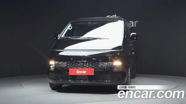 Hyundai Staria Staria Карго 3 места — Фото автомобиля 3