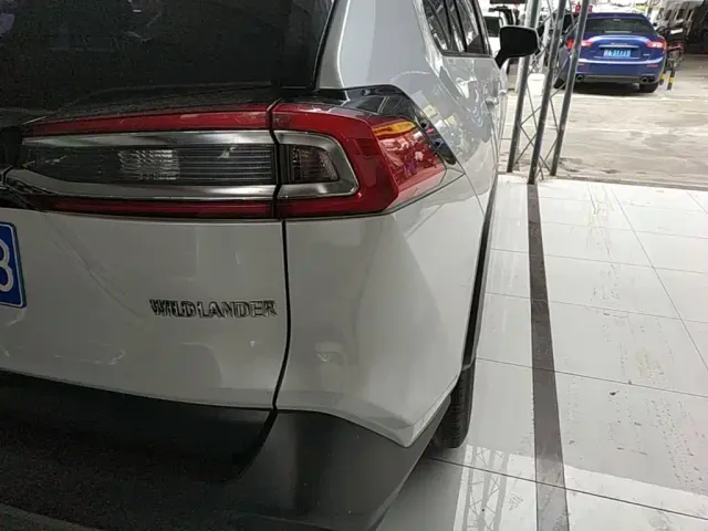 Toyota Wildlander — Фото автомобиля 7