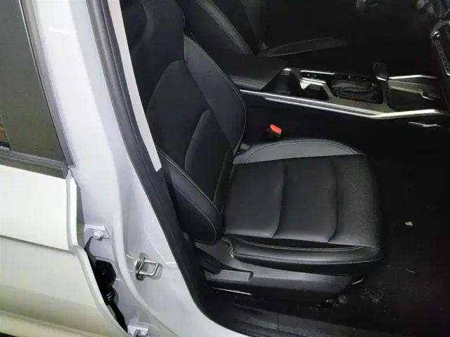 Geely Emgrand — Фото автомобиля 24