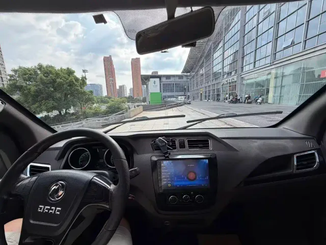 Dongfeng Yufeng Yufeng EM26 — Фото автомобиля 15