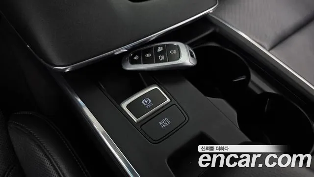 Hyundai Grandeur New — Фото автомобиля 24