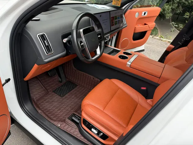 Li Auto L7 — Фото автомобиля 8