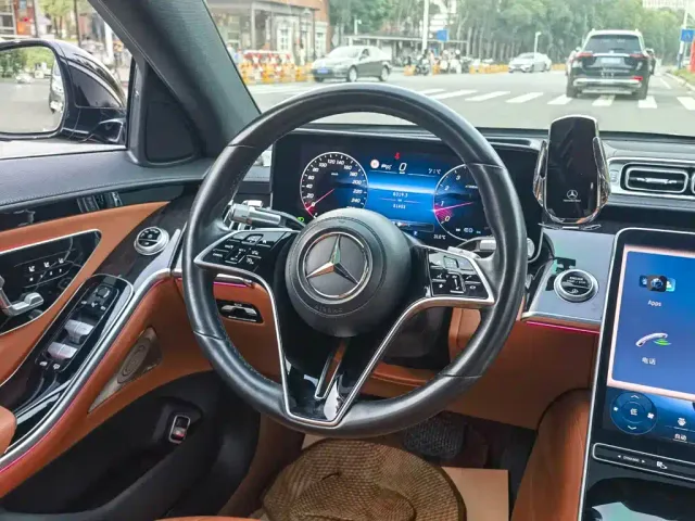 Mercedes-Benz S-Class — Фото автомобиля 11