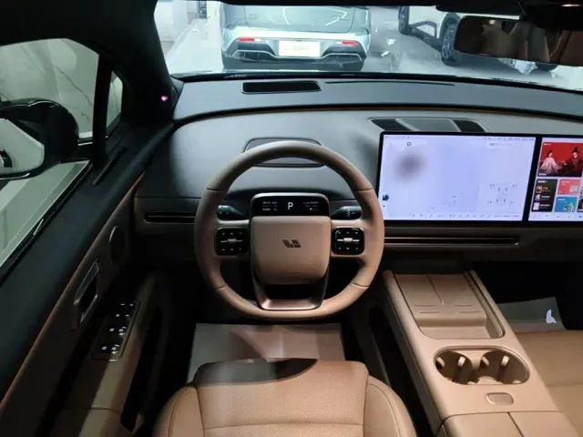 Li Auto i6 — Фото автомобиля 10