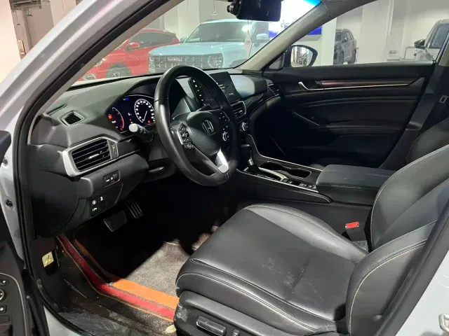 Honda Accord — Фото автомобиля 7