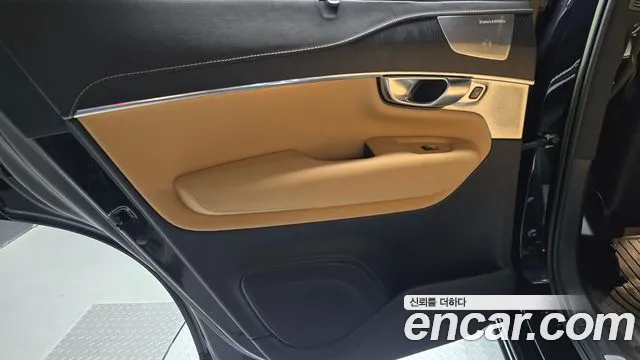 Вольво XC90 XC90 2 поколение B6 Inscription — Фото автомобиля 25