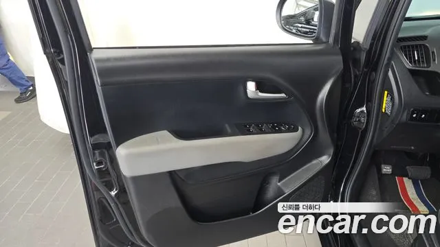 Kia RAY Новый Kia Ray Prestige — Фото автомобиля 24