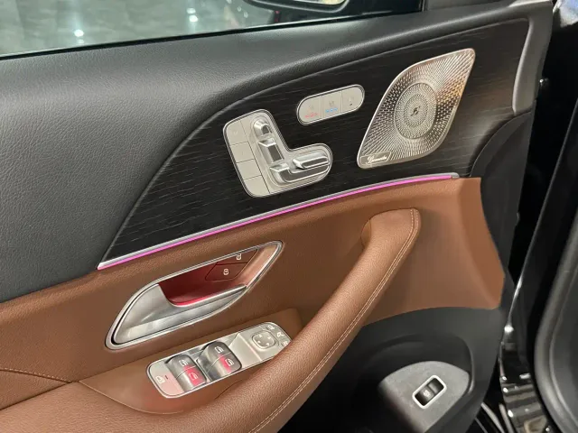 Mercedes-Benz GLE-Class — Фото автомобиля 8