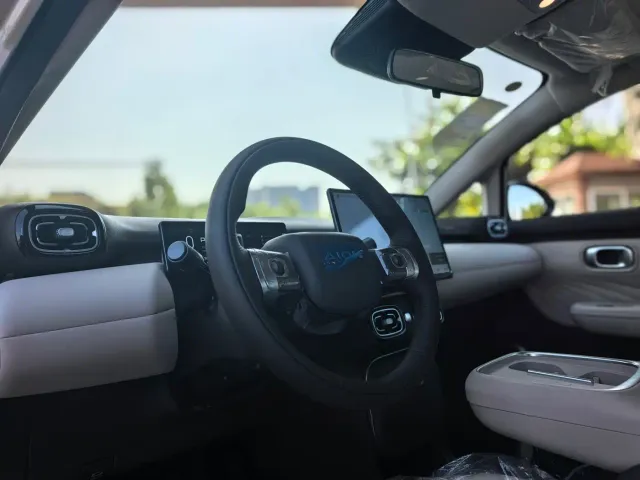 GAC Aion UT — Фото автомобиля 6