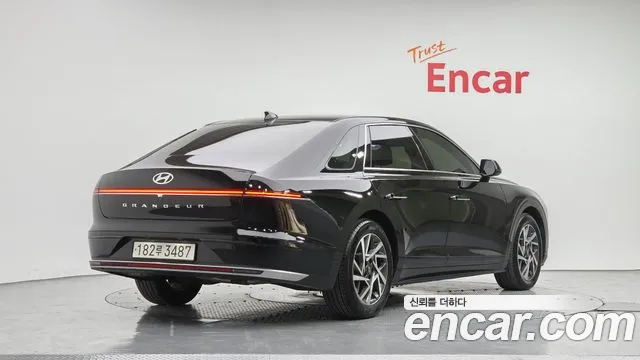 Hyundai Grandeur GN7 — Фото автомобиля 2
