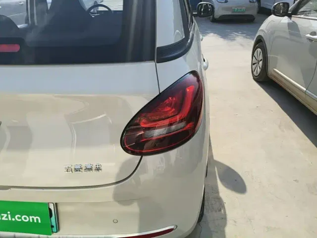 Wuling Bingo — Фото автомобиля 7