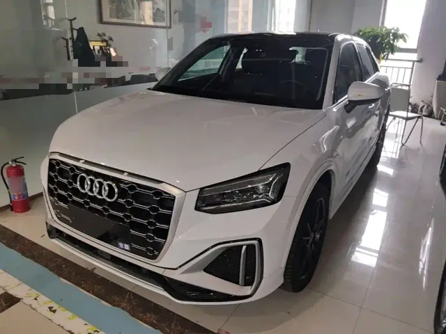 Фотография автомобиля — Audi Q2L