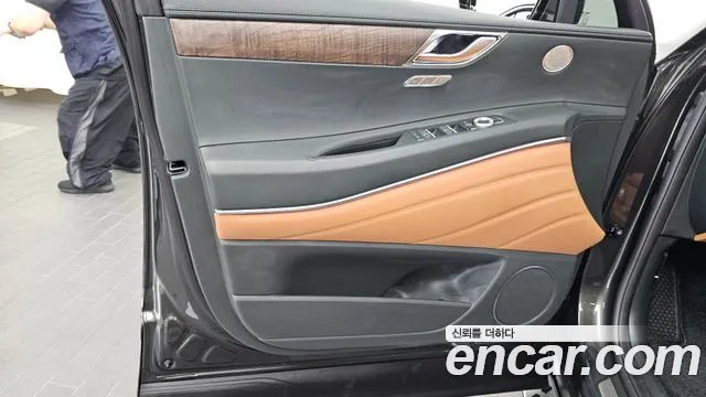 Genesis GV80 2.5T Бензин AWD — Фото автомобиля 19