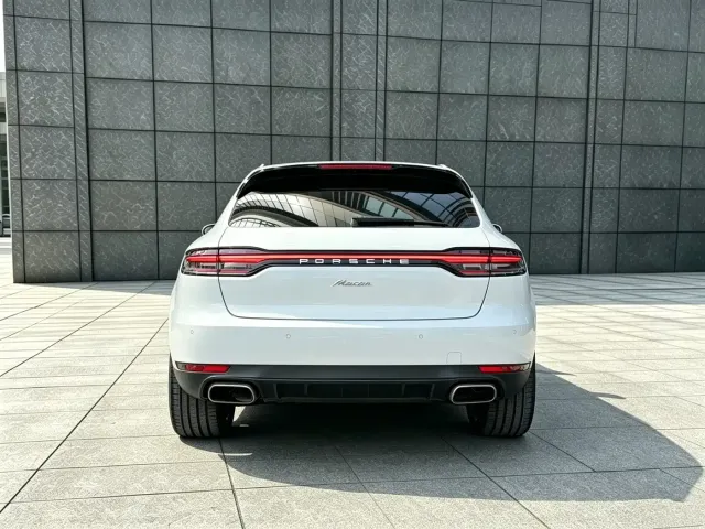 Porsche Macan — Фото автомобиля 16