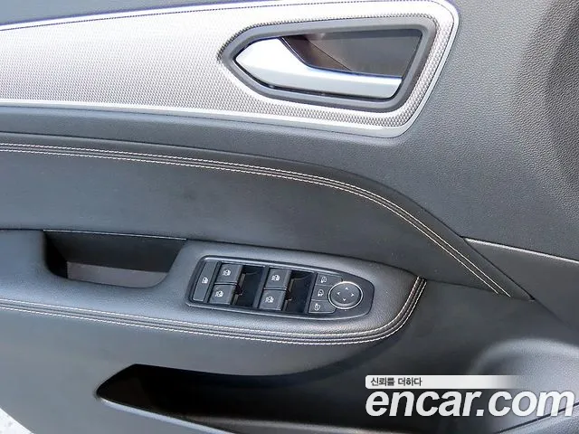Renault Korea XM3 — Фото автомобиля 11