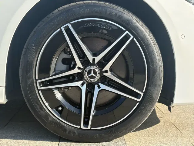 Mercedes-Benz C-Class — Фото автомобиля 15